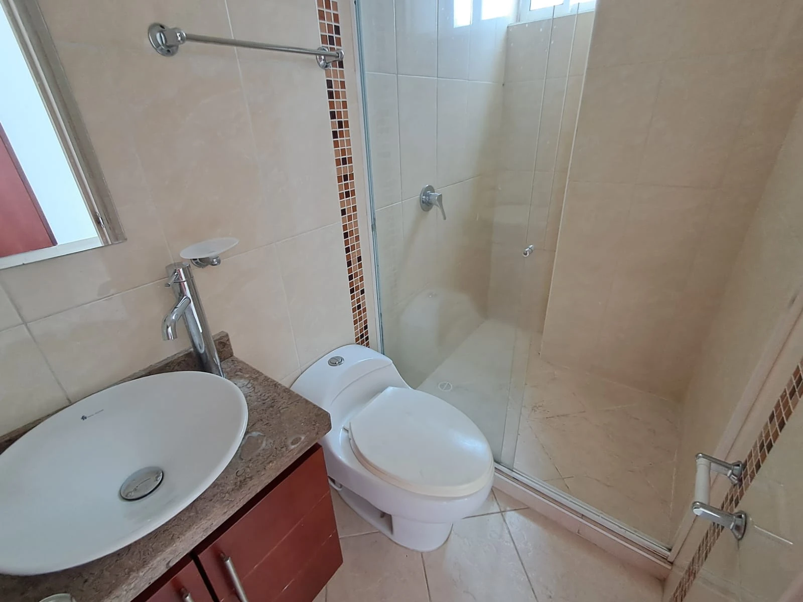 ARRIENDO APARTAMENTO EDIFICIO VILLA AURORA - 908