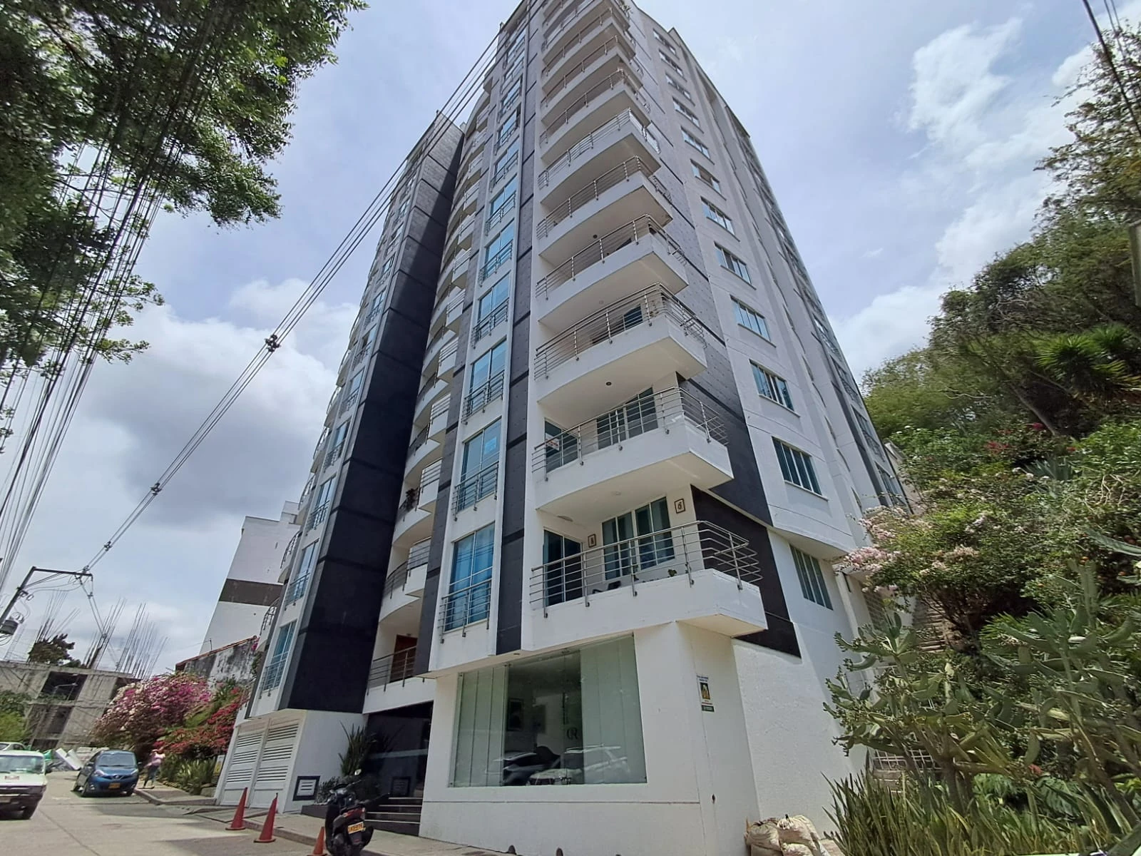 ARRIENDO APARTAMENTO EDIFICIO VILLA AURORA - 908
