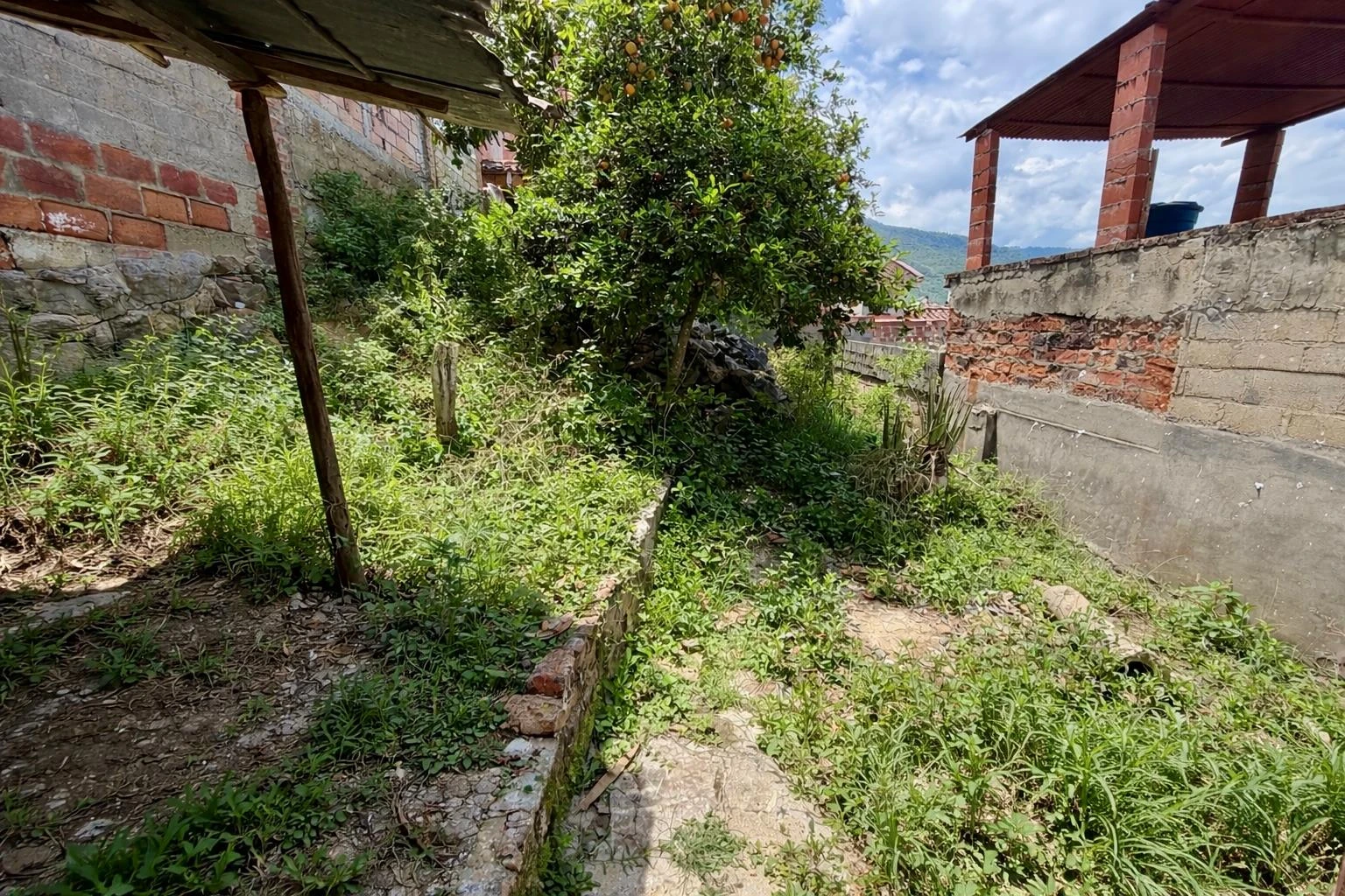 VENDO CASA BARRIO CENTRO  - CS5