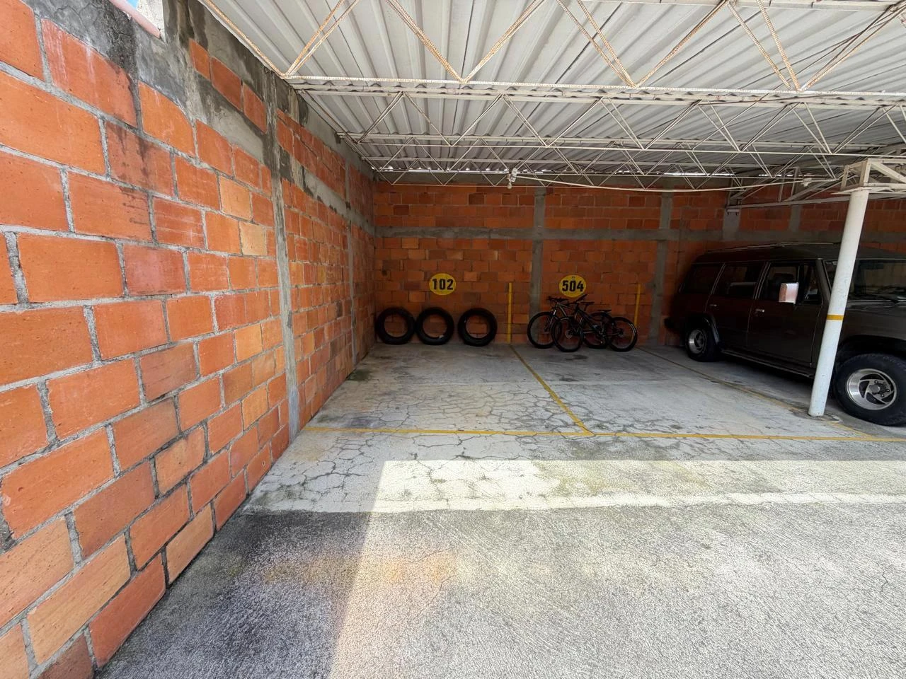 ARRIENDO APARTAMENTO ASCENSOR  - 871