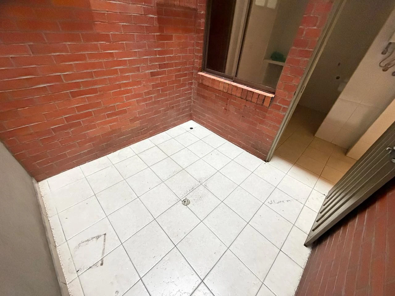 ARRIENDO APARTAMENTO ASCENSOR  - 871