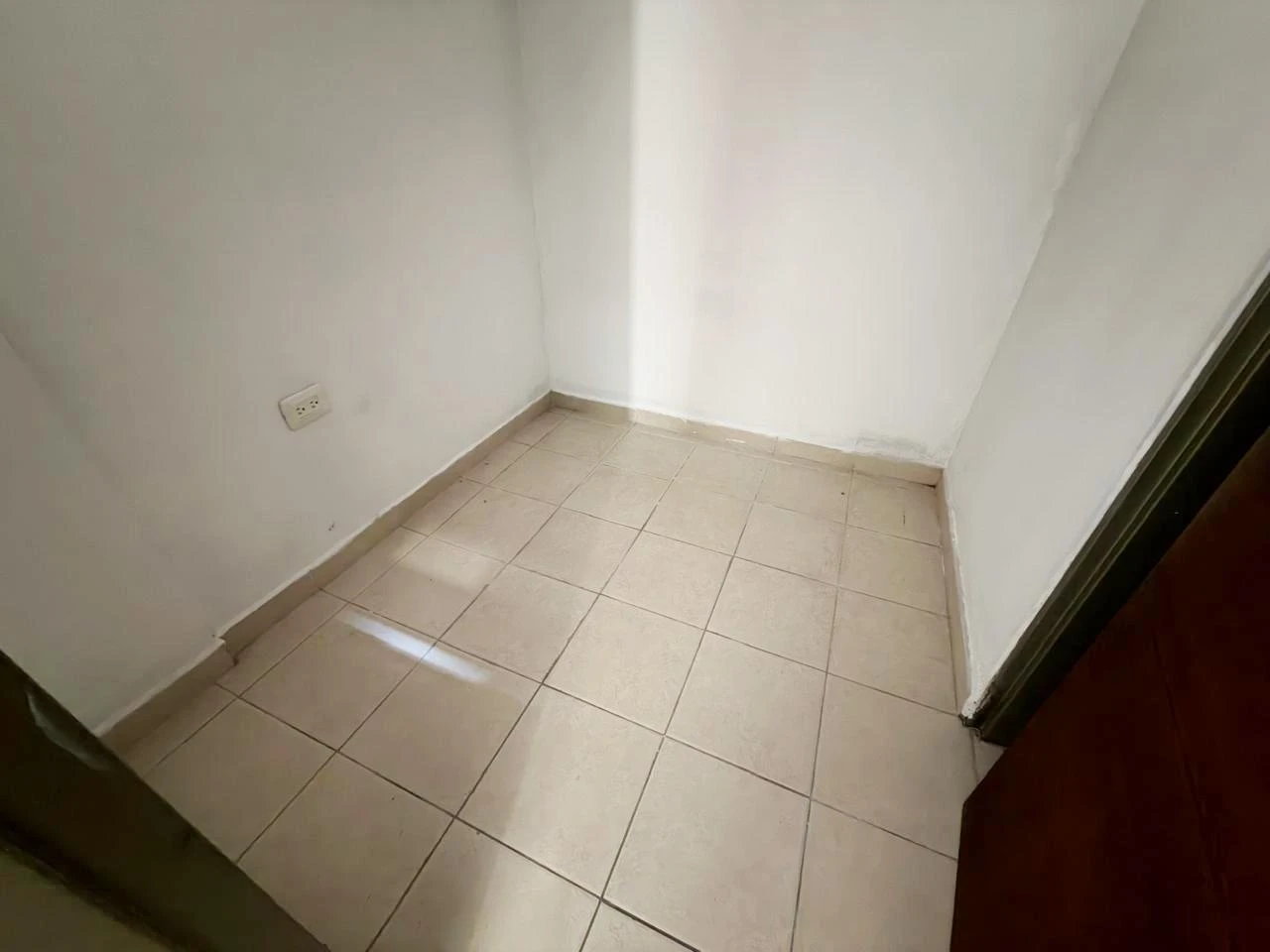 ARRIENDO APARTAMENTO ASCENSOR  - 871