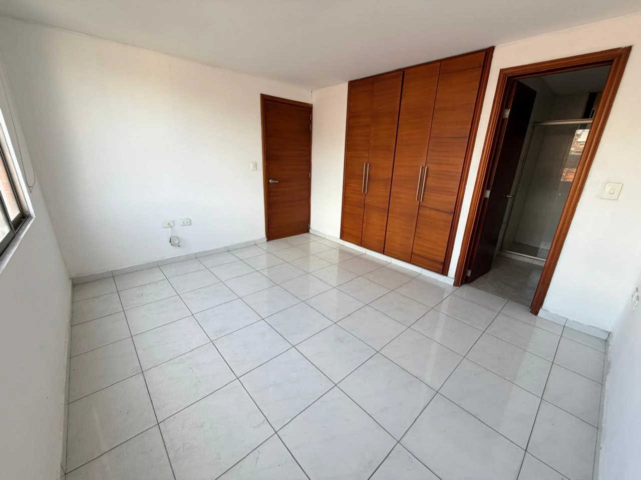 ARRIENDO APARTAMENTO ASCENSOR  - 871