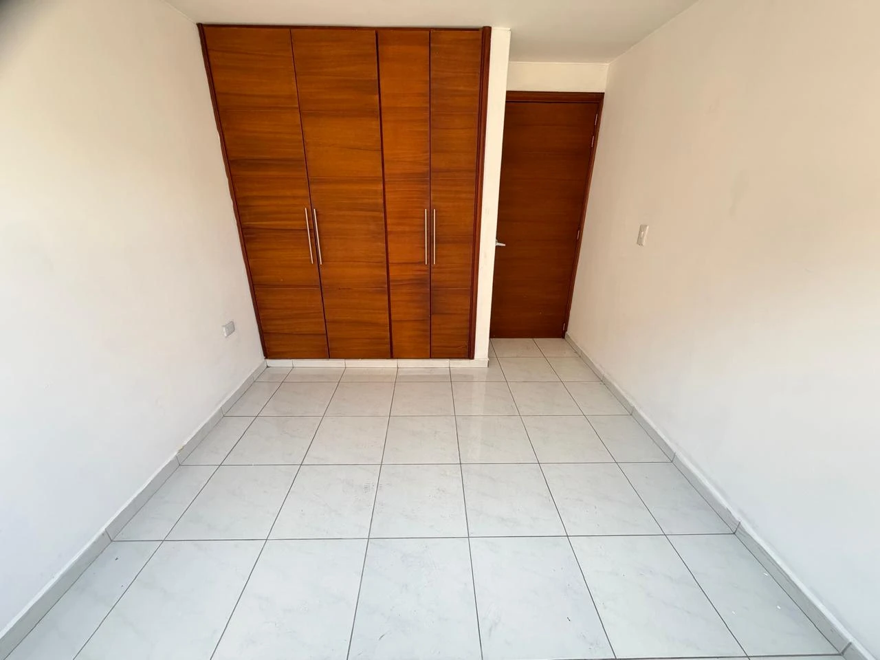 ARRIENDO APARTAMENTO ASCENSOR  - 871