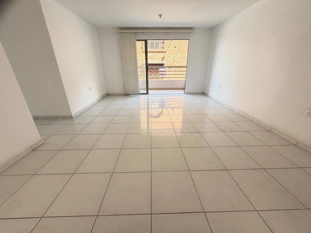ARRIENDO APARTAMENTO ASCENSOR  - 871