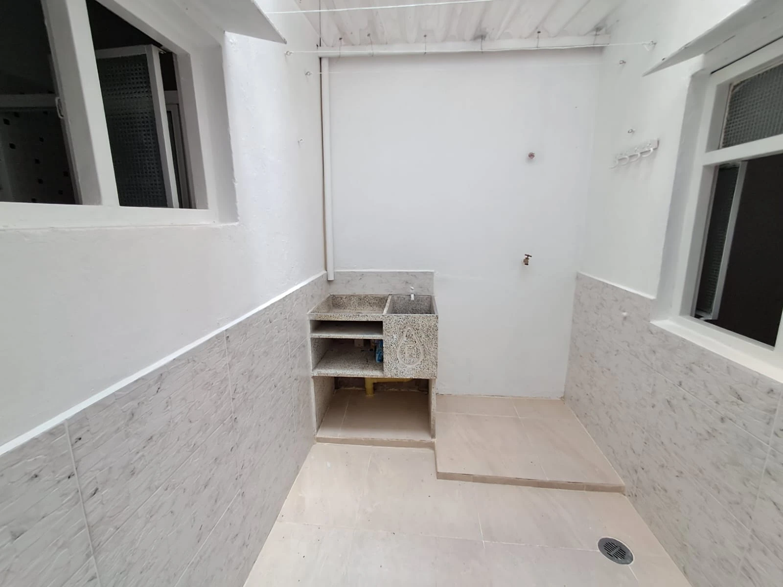 ARRIENDO APARTAMENTO SAN CARLOS - 478