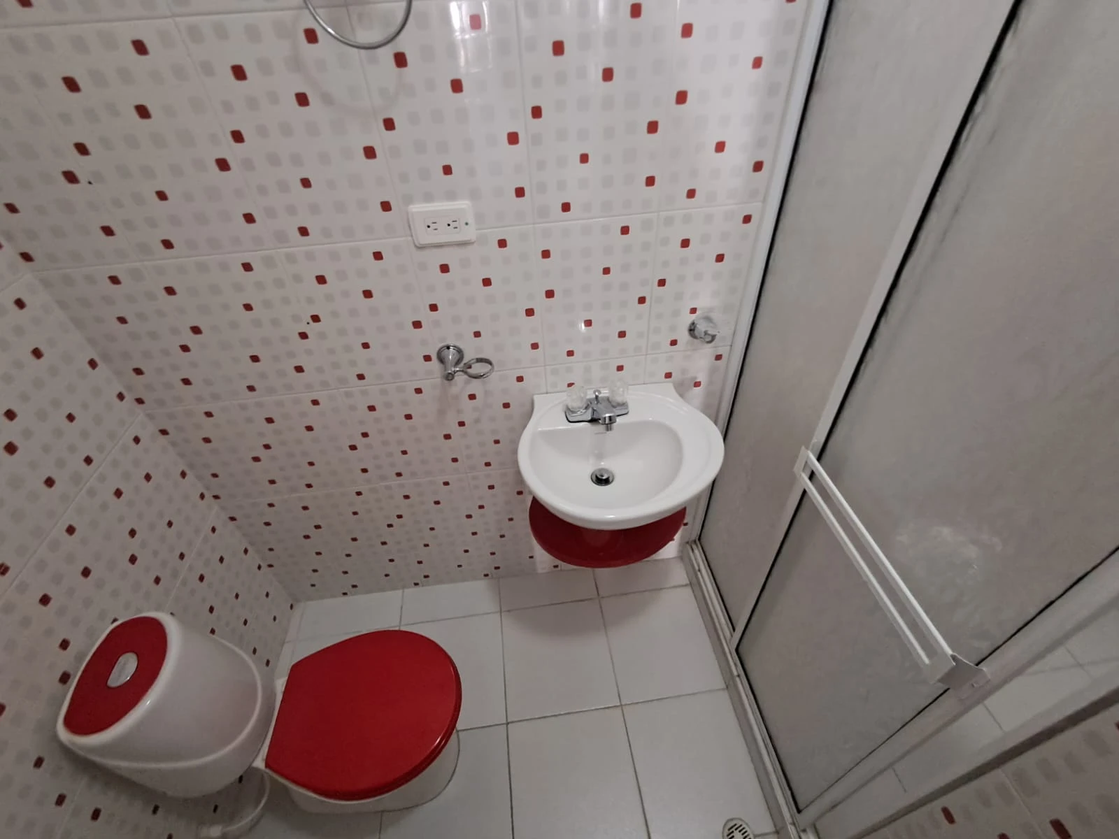 ARRIENDO APARTAMENTO SAN CARLOS - 478