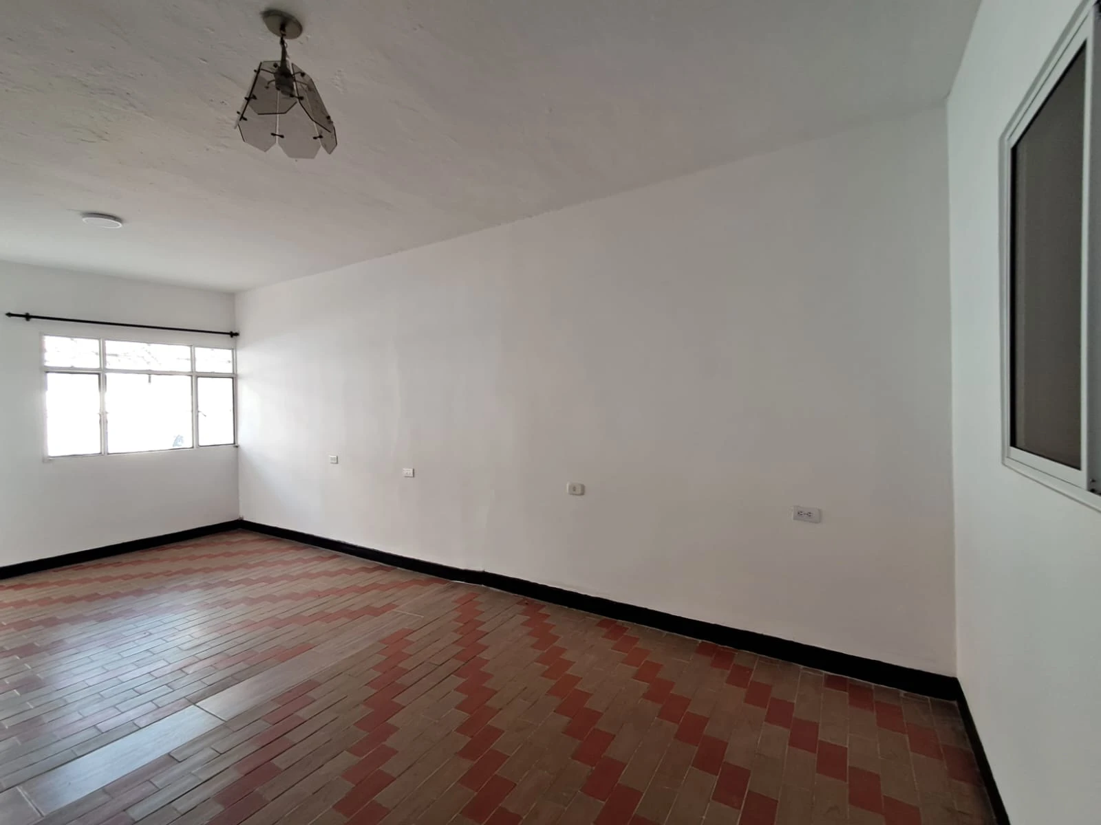 ARRIENDO APARTAMENTO SAN CARLOS - 478