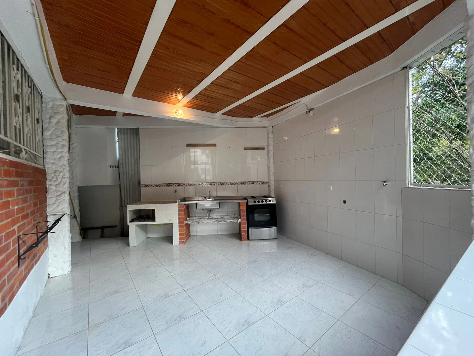 ARRIENDO CASA CAMPESTRE - CASA CAMPESTRE