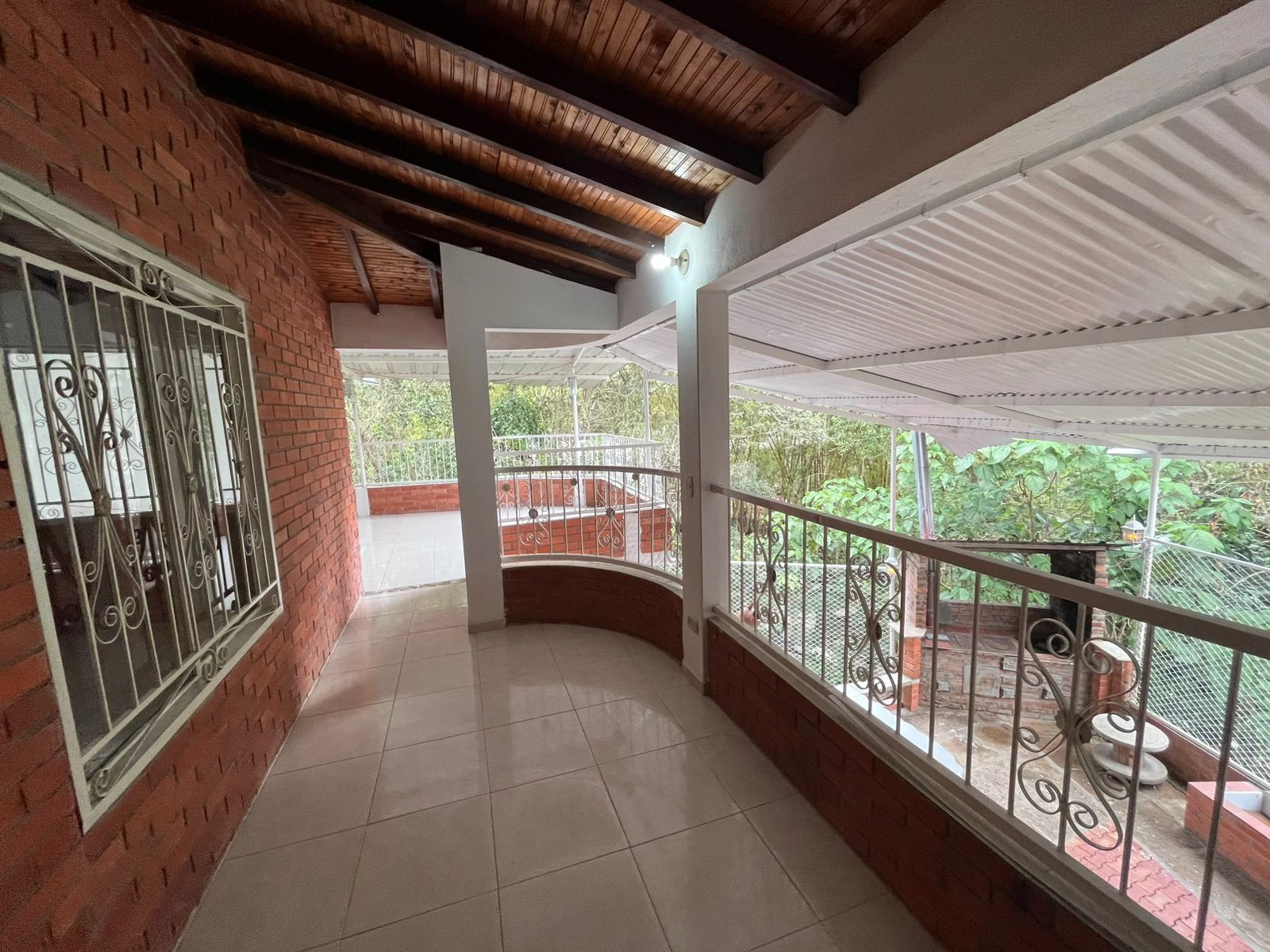ARRIENDO CASA CAMPESTRE - CASA CAMPESTRE