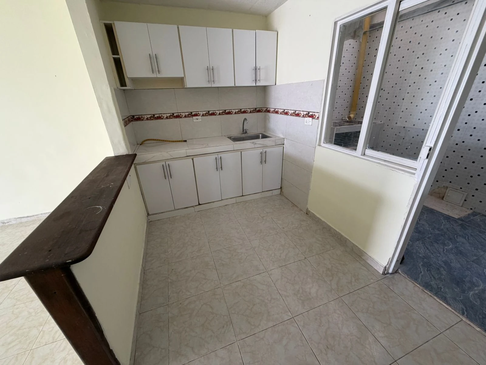 ARRIENDO APARTAMENTO SIMON BOLIVAR - 511