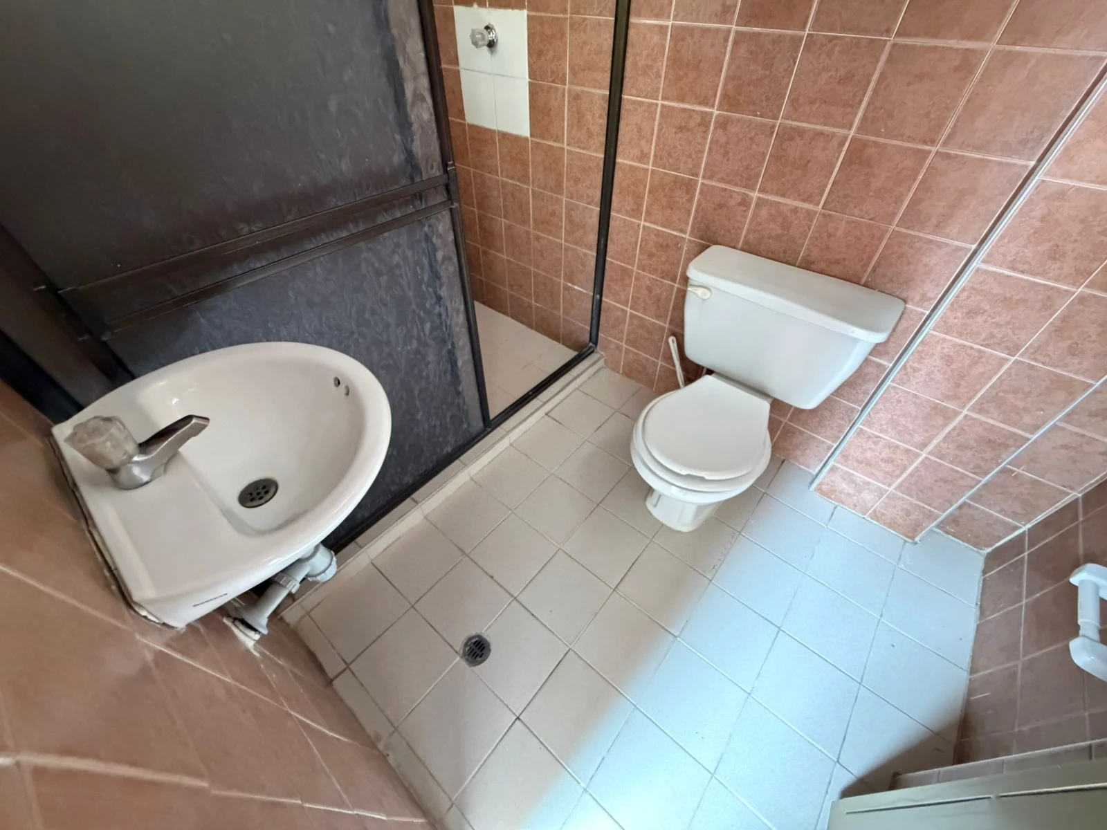 SE ARRIENDA CASA COMERCIAL  - 1020