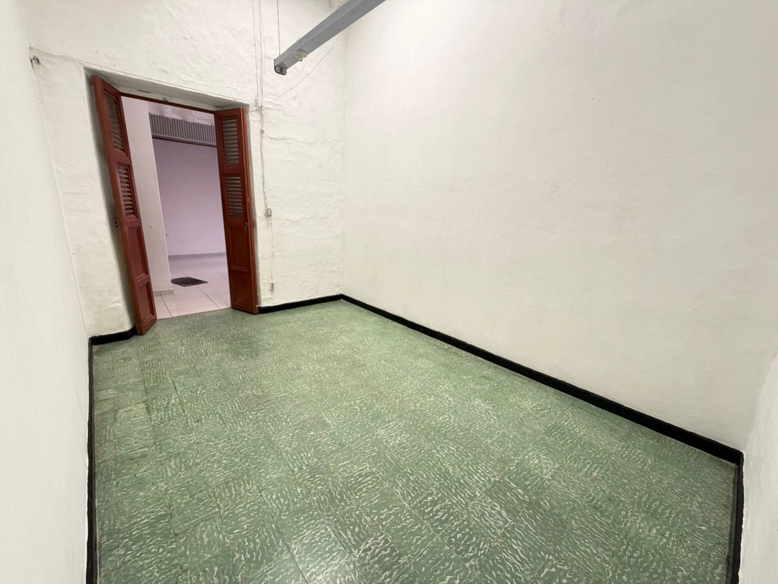 SE ARRIENDA CASA COMERCIAL  - 1020