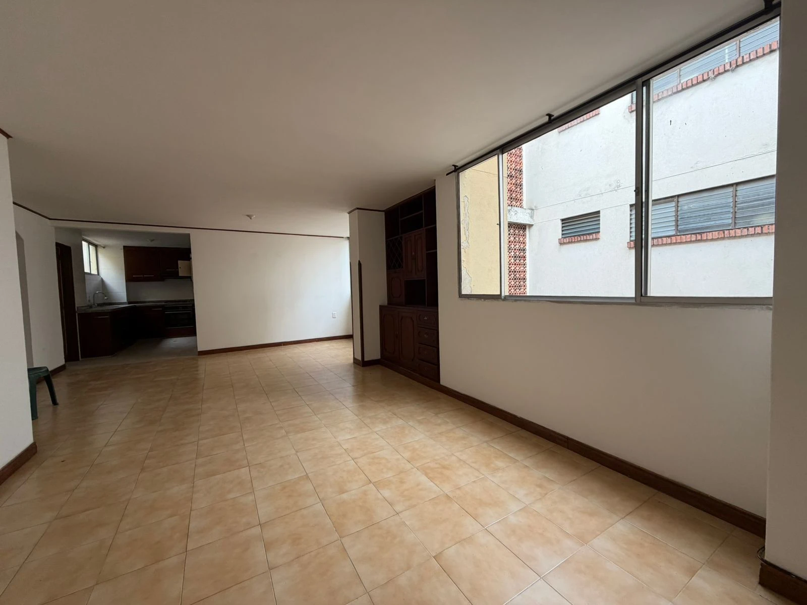 ARRIENDO APTO ZONA CENTRO  - 913