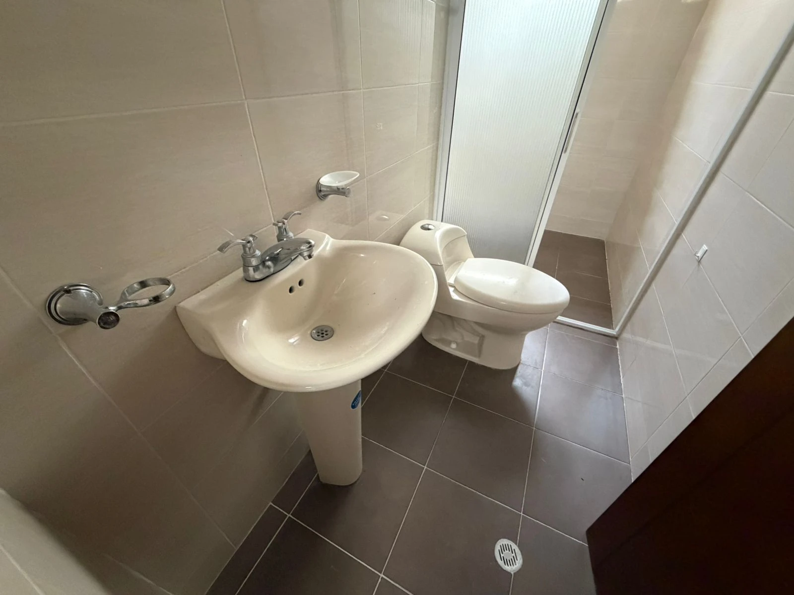 ARRIENDO APTO ZONA CENTRO  - 913