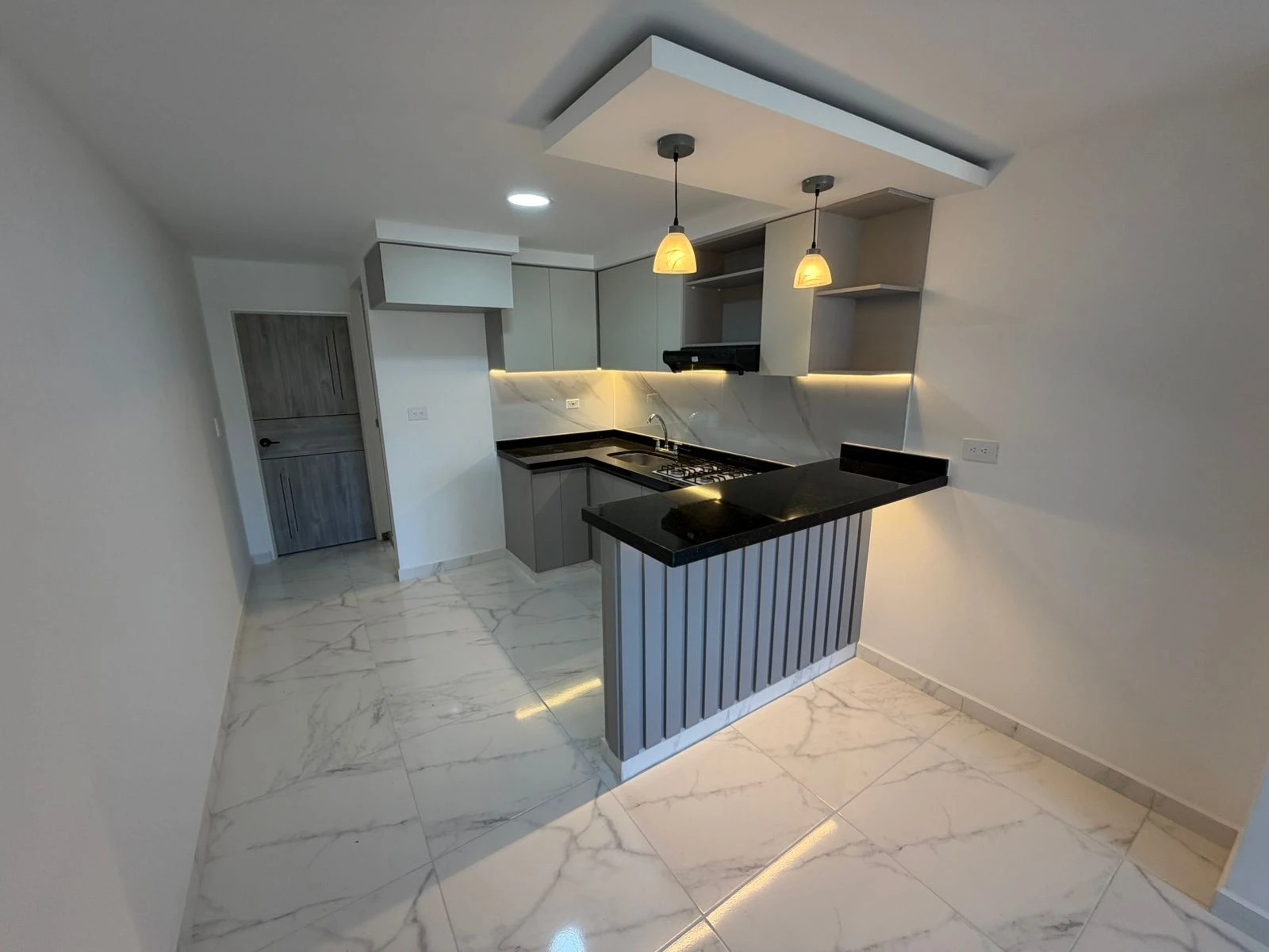 ARRIENDO APARTAMENTO QUINTAS DE CAÑAVERAL - 1314