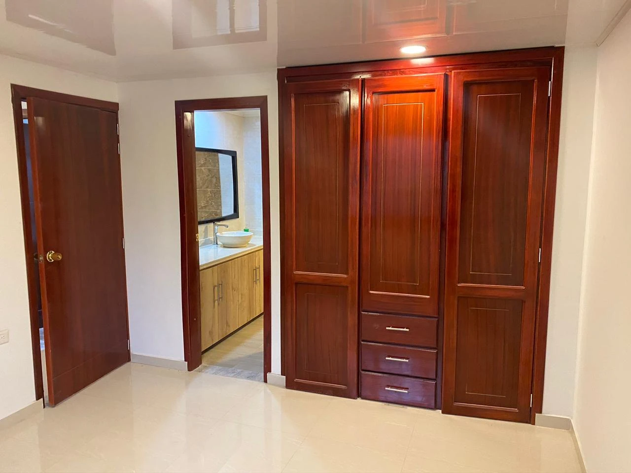 VENTA APARTAMENTO CON GARAJE  - AS6