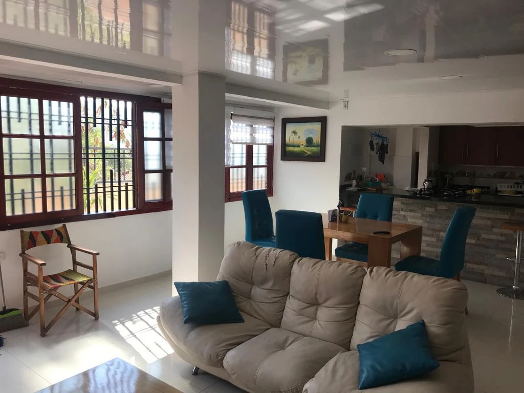 VENTA APARTAMENTO CON GARAJE  - AS6