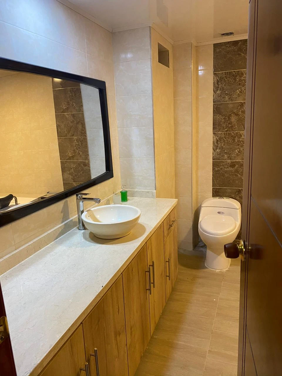 VENTA APARTAMENTO CON GARAJE  - AS6