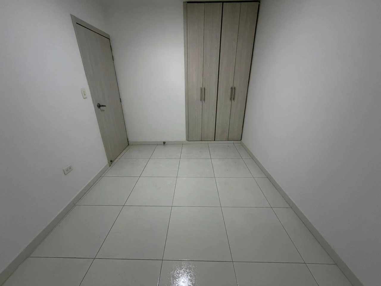 ARRIENDO APARTAMENTO DUPLEX - 748