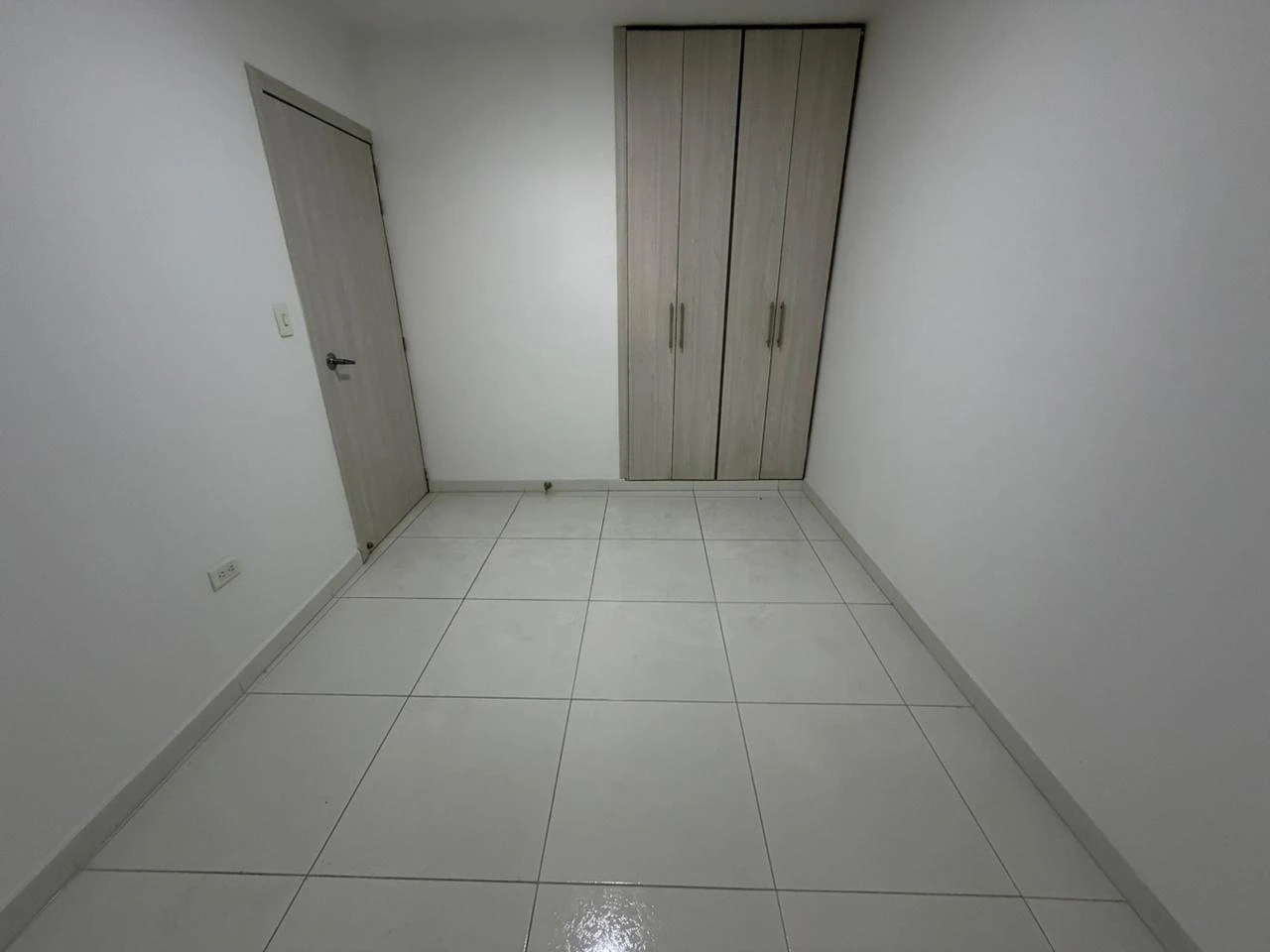 ARRIENDO APARTAMENTO DUPLEX - 748
