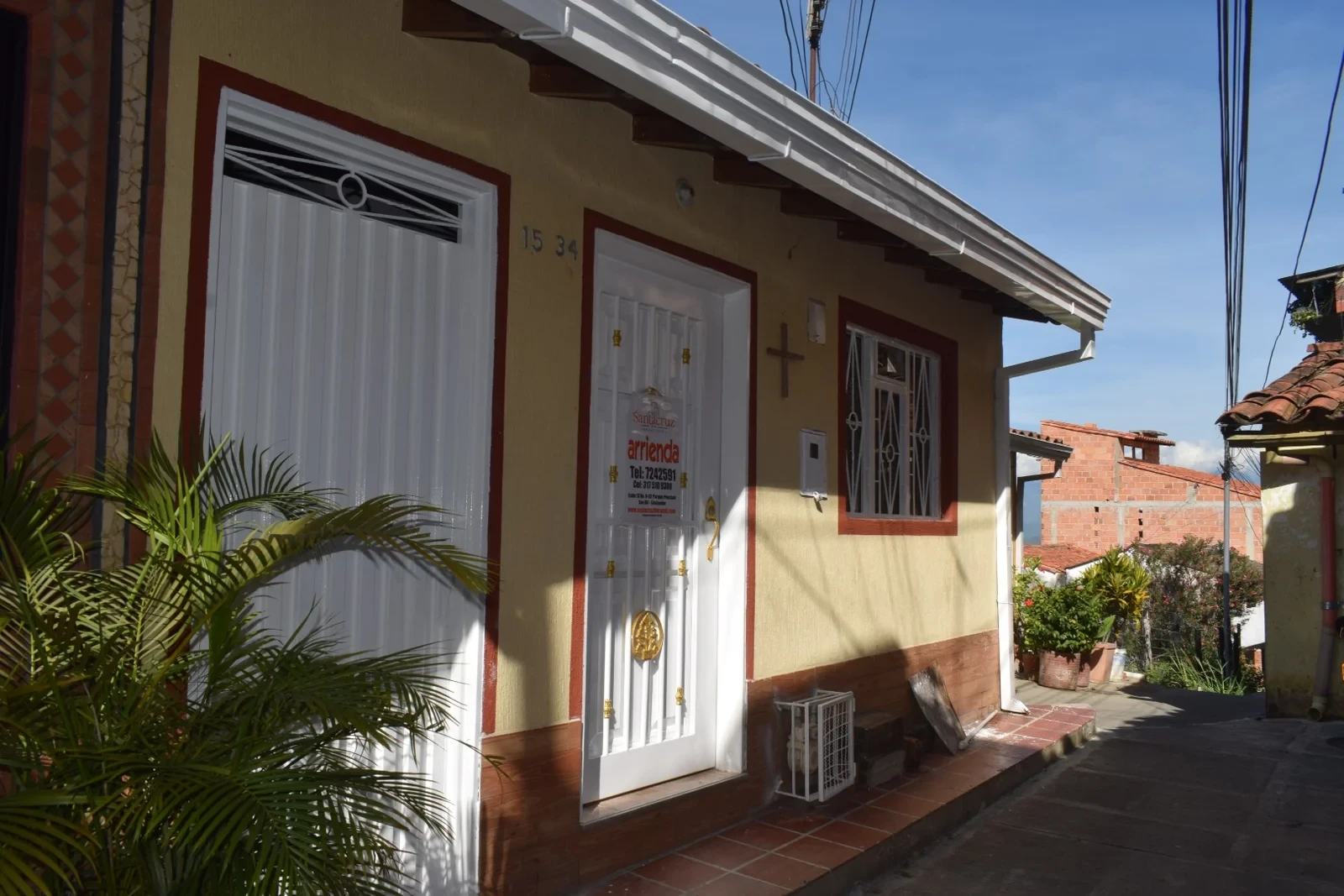 ARRIENDO CASA EN LA GRUTA - 1533
