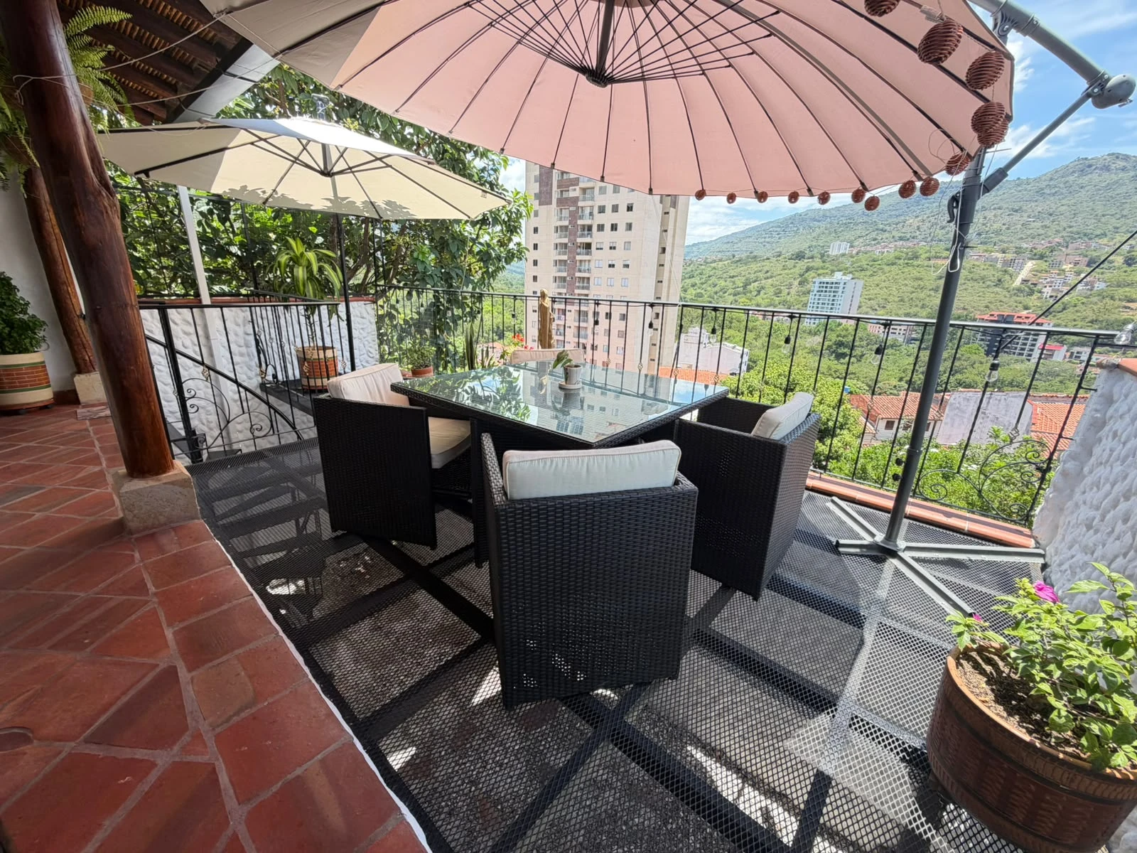 VENDO CASA COLONIAL  - CS1