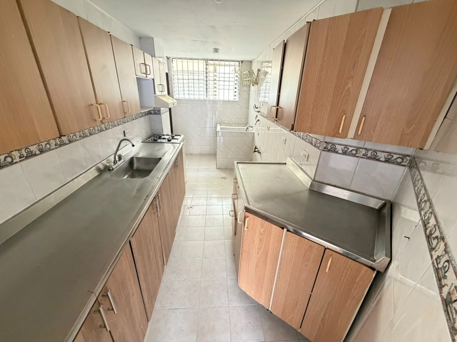 ARRIENDO APARTAMENTO EN EL CENTRO - 913