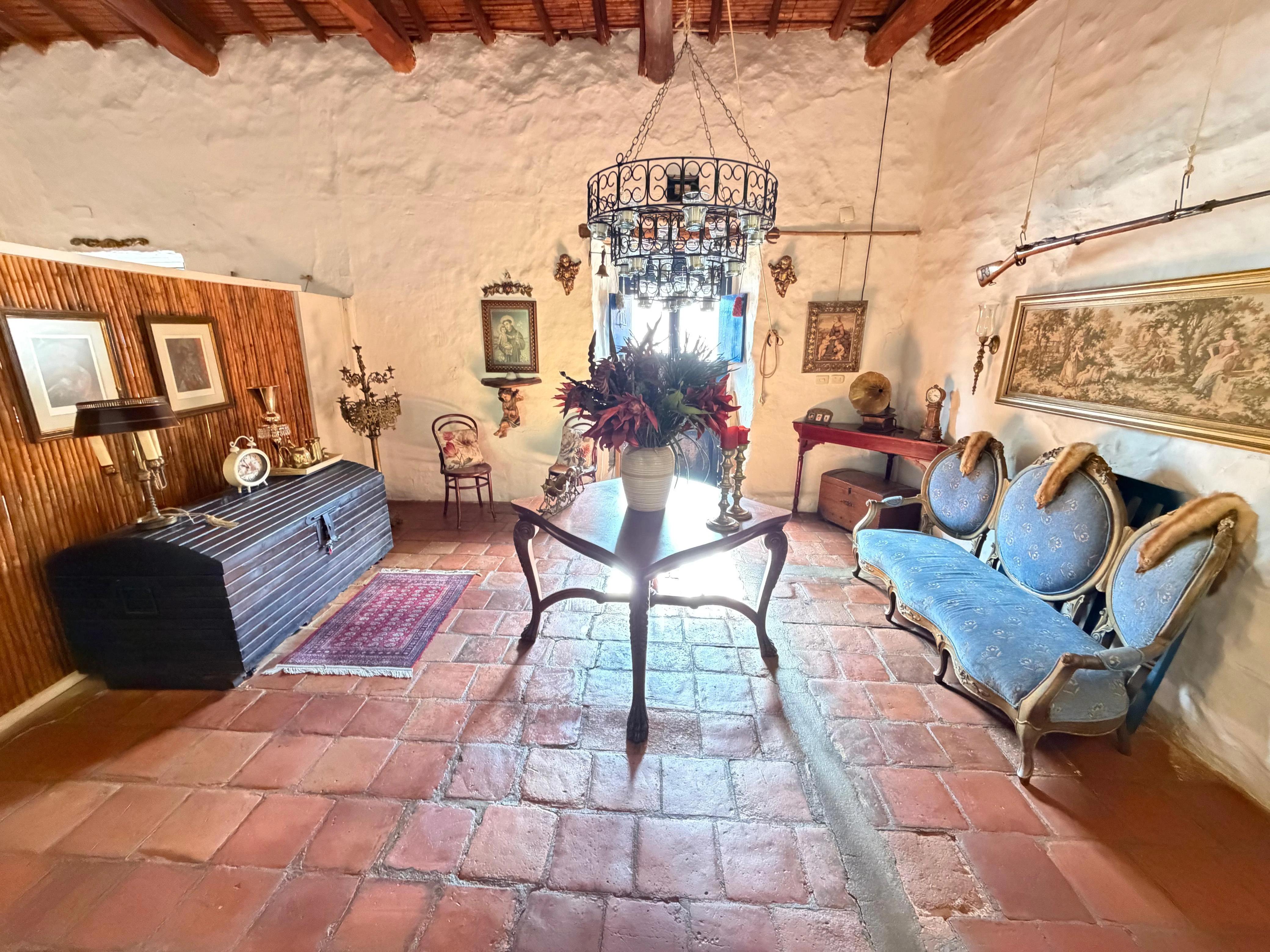 CASA EN VENTA EN BARICHARA  - CB16