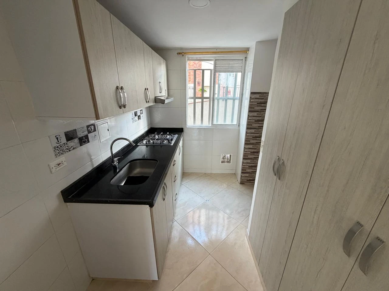VENDO APARTAMENTO CONJUNTO CERRADO 