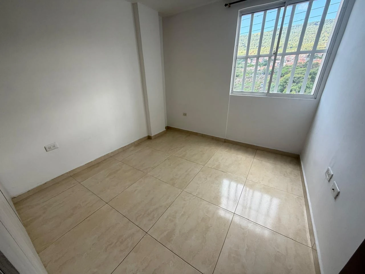 VENDO APARTAMENTO CONJUNTO CERRADO 