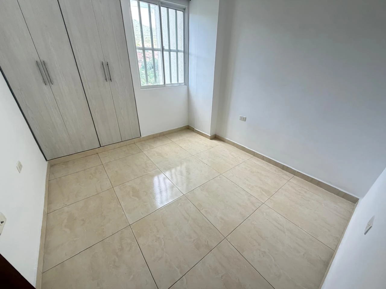VENDO APARTAMENTO CONJUNTO CERRADO 