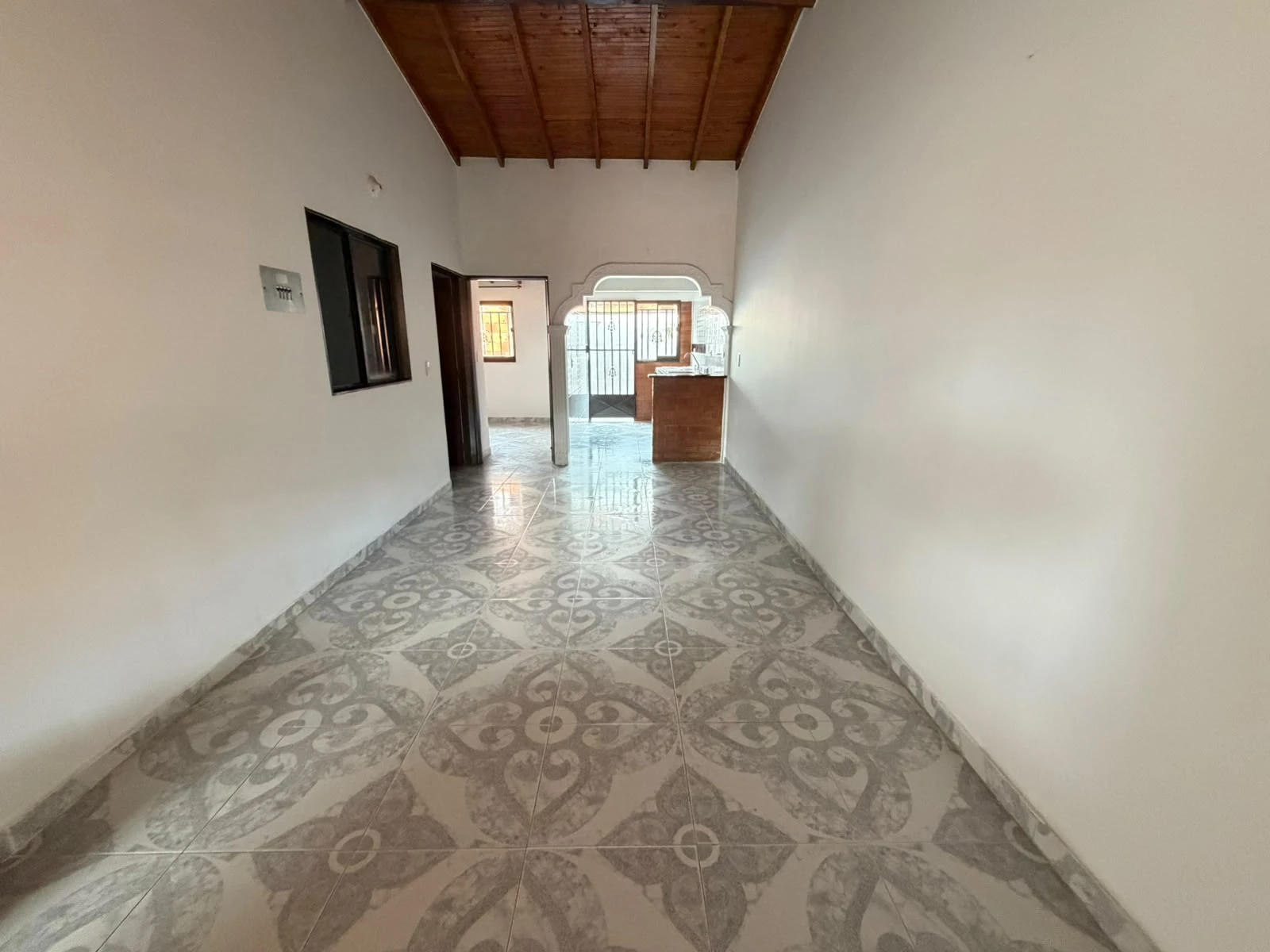 ARRIENDO APARTAMENTO CIUDAD FUTURO - 248