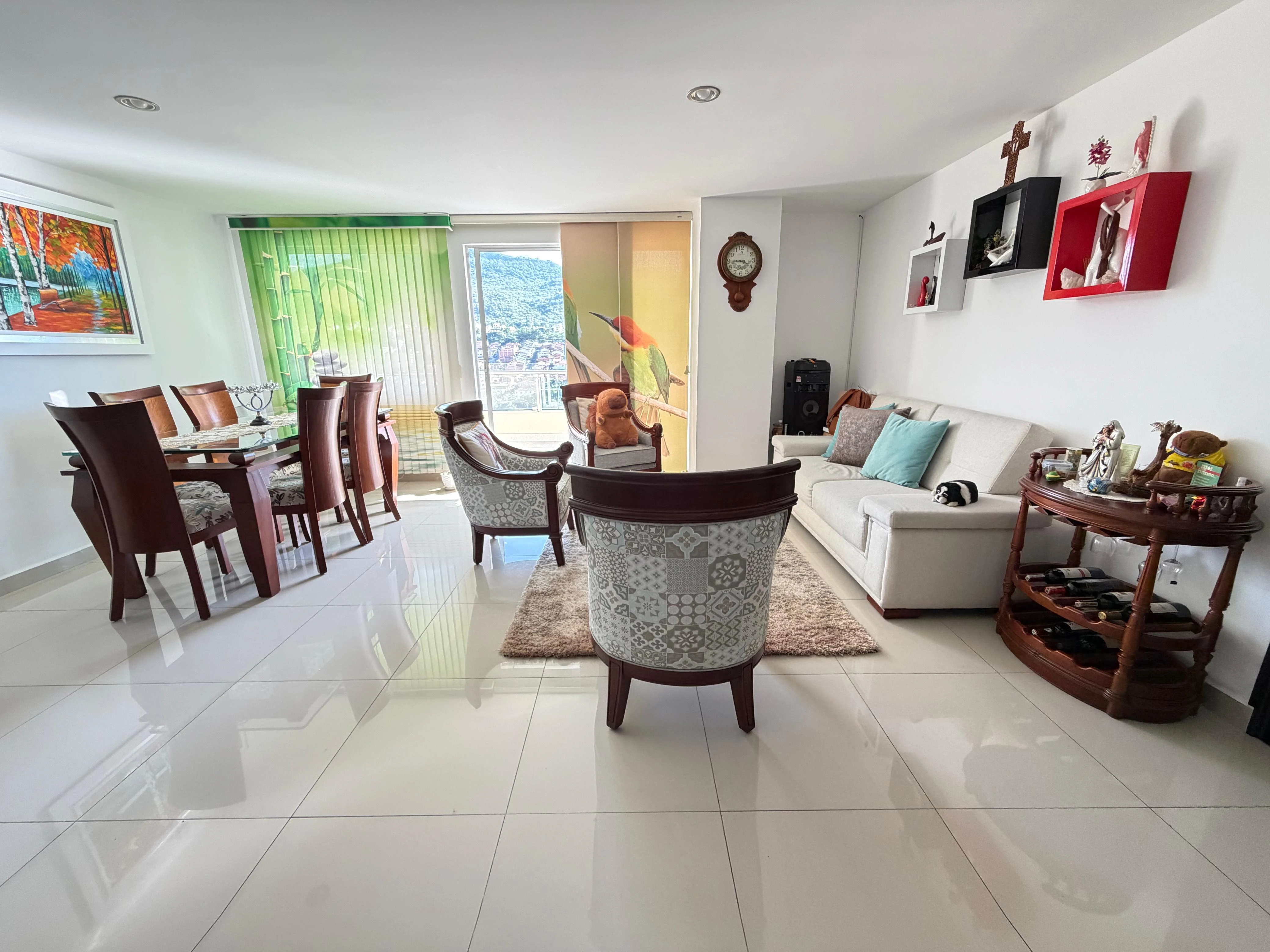VENDO APTO 147,65M2 ASCENSOR  - AS7
