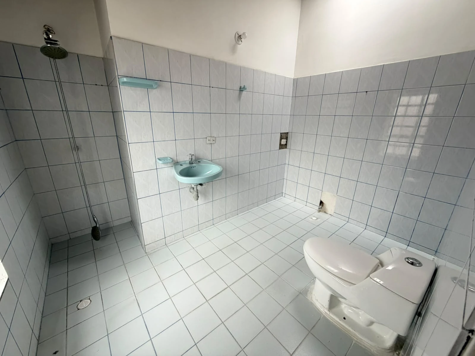 ARRIENDO CASA EN ALTAMIRA - 736