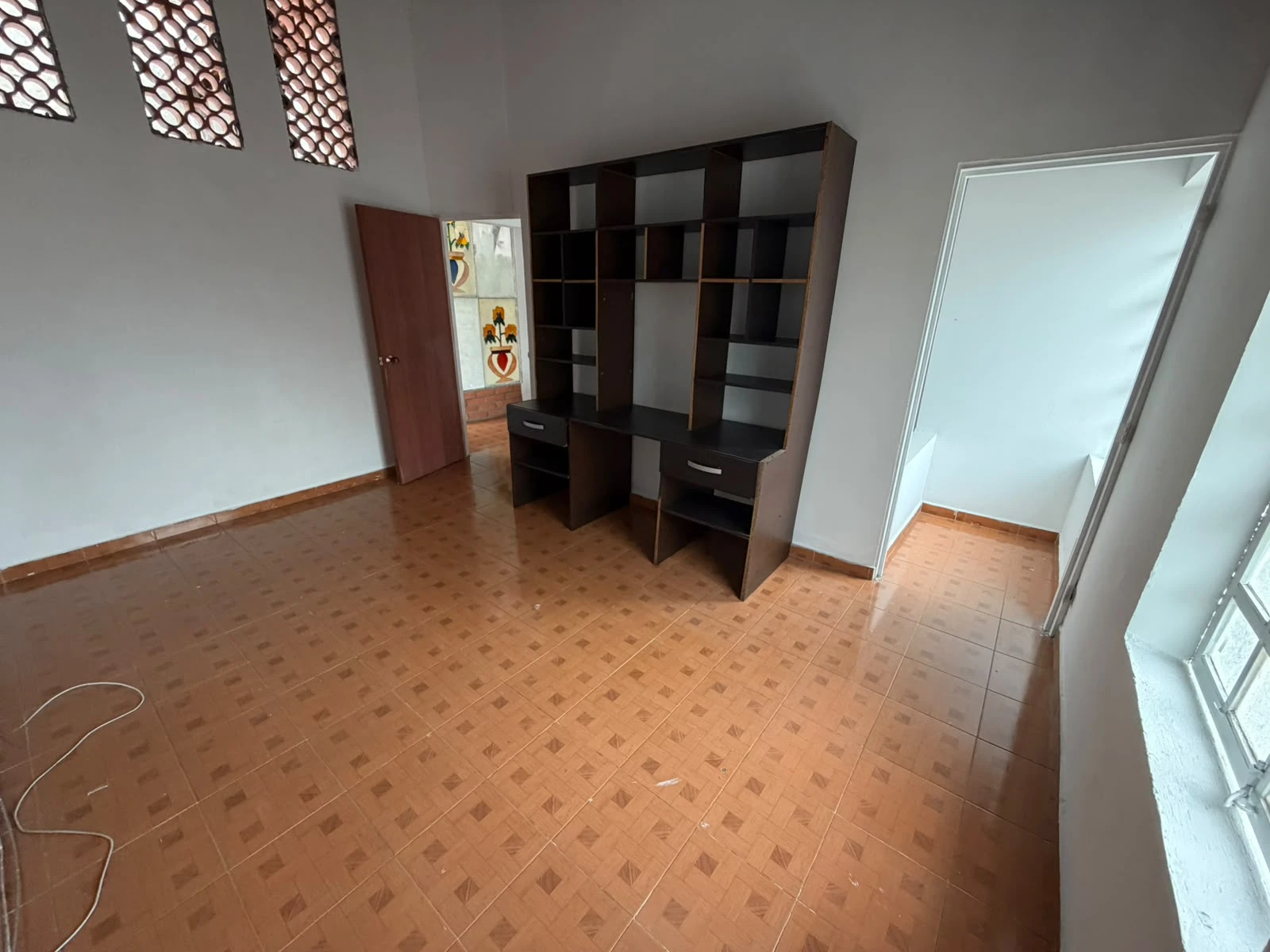 ARRIENDO CASA EN ALTAMIRA - 736