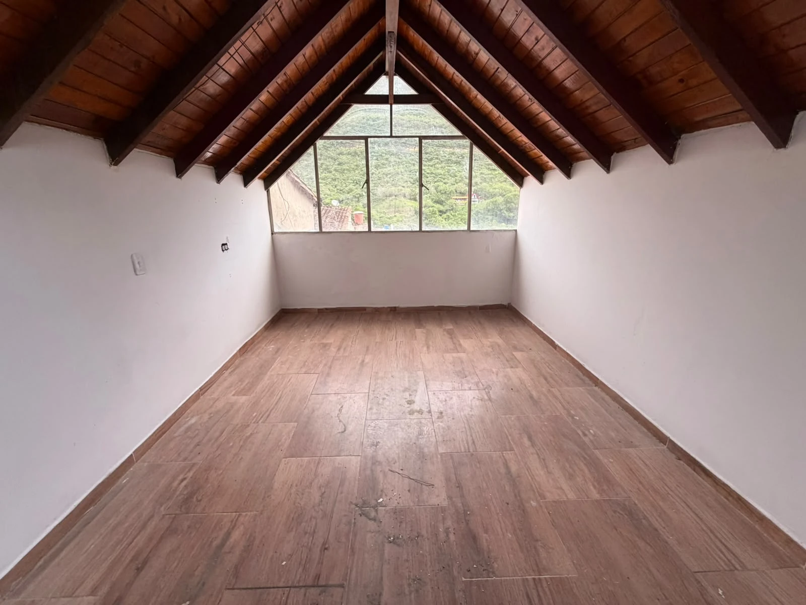 ARRIENDO CASA EN ALTAMIRA - 736