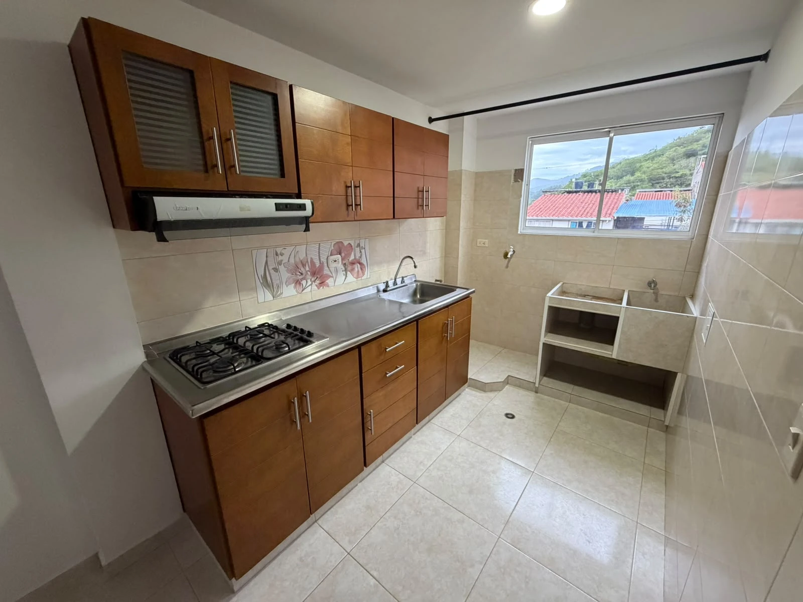 ARRIENDO APARTAMENTO EN CIUDAD FUTURO 3 - 316