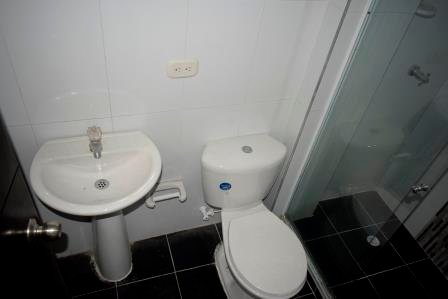  VENDO APARTAESTUDIO ZONA UNIVERSITARIA APTS3632