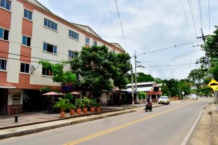  VENDO APARTAESTUDIO ZONA UNIVERSITARIA APTS3632