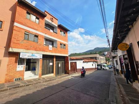 CASA EN ARRIENDO - CENTRO 953677