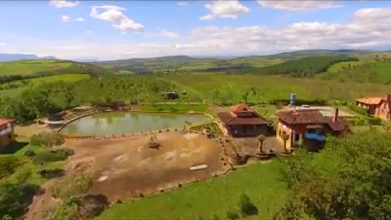 VENTA LOTE CON CABAÑAS - VÍA BARICHARA PC34770