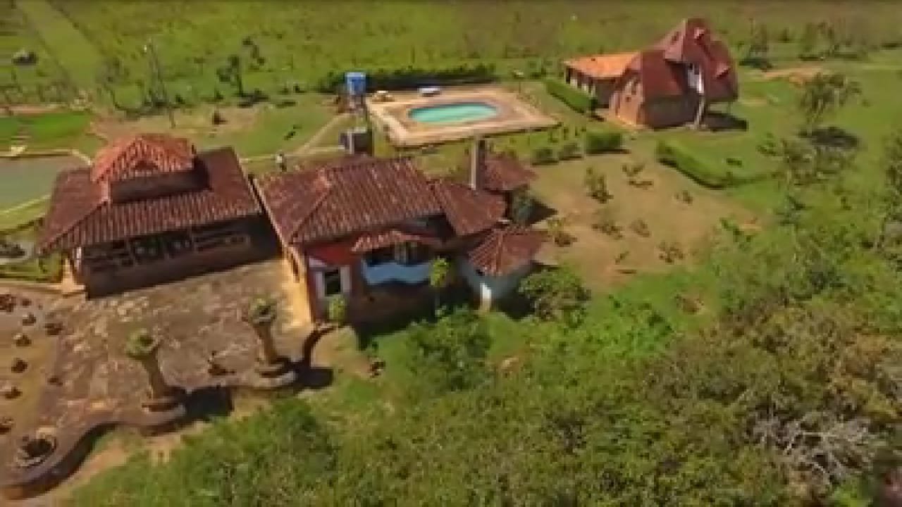 VENTA LOTE CON CABAÑAS - VÍA BARICHARA PC34770