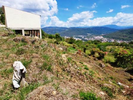 PARCELA CON EXELENTES VISUALES  PCS78