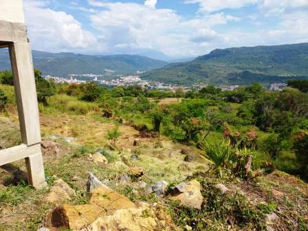 PARCELA CON EXELENTES VISUALES  PCS78