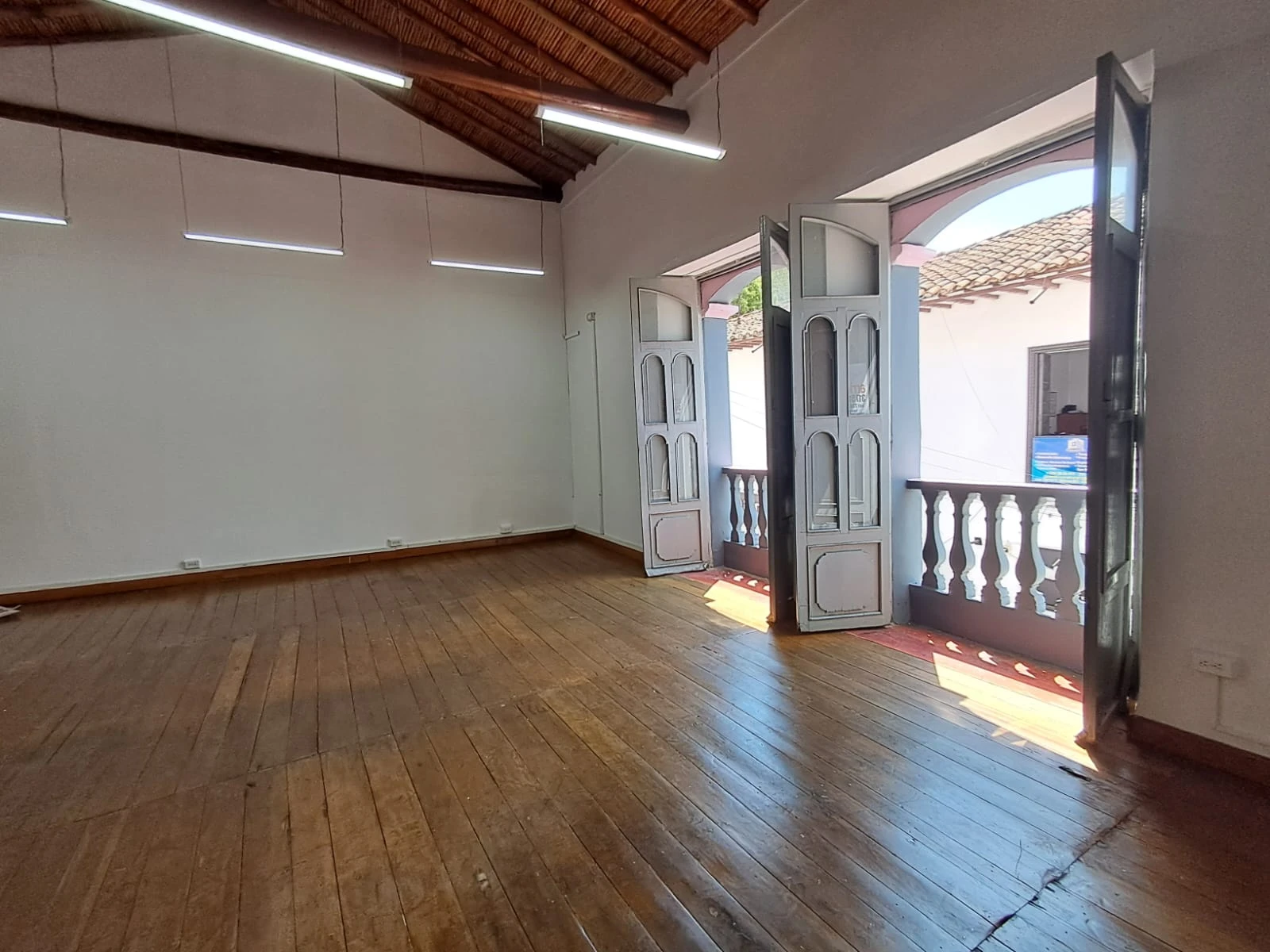 ARRIENDO LOCAL EN CENTRO 45916