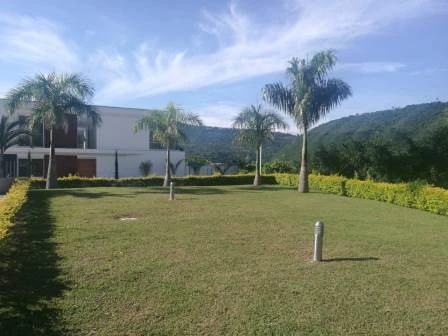 VENDO LOTE EN CONDOMINIO CLUB LA JULIANA LT11927